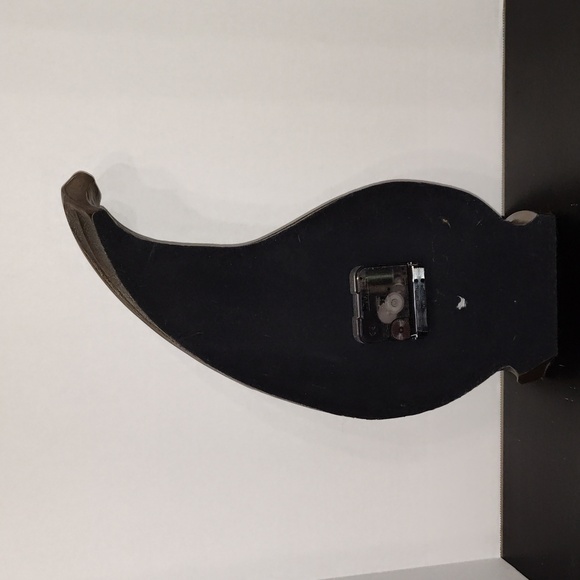 🔔 Last Chance 8/24/25 DeleteHeavy Clock Trippy Melting Clock bronze finish - Picture 5 of 7